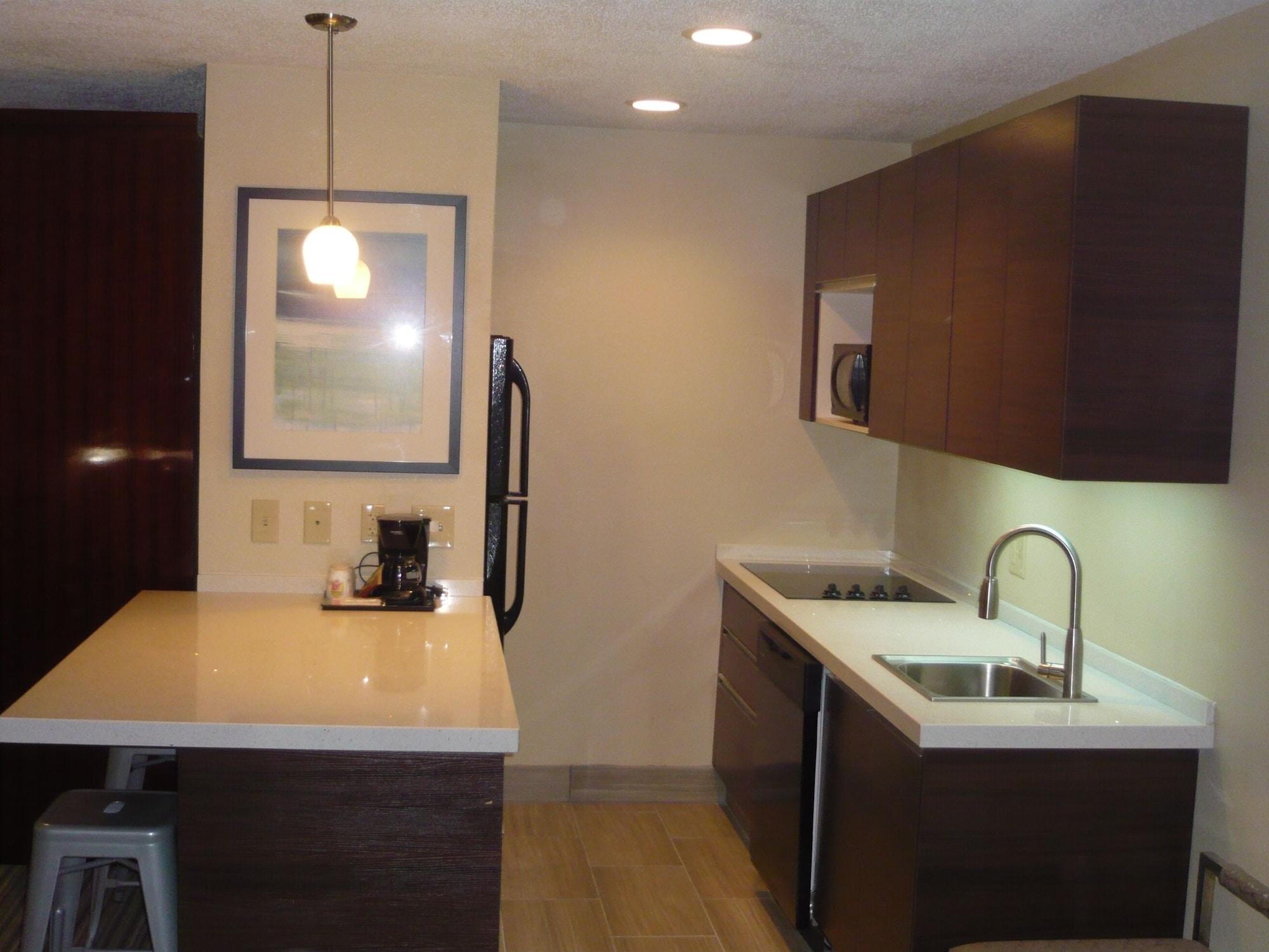 Super 8 By Wyndham Copley Akron Exterior foto